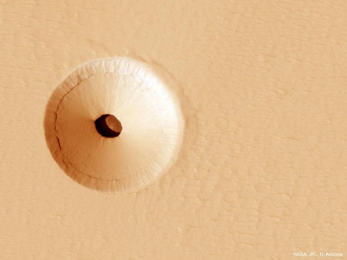 lubang misterius di Mars