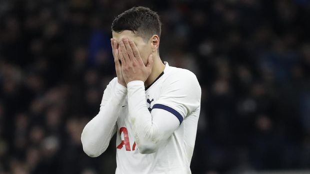 Tottenham kalah dalam drama adu penalti.