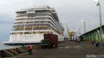 Sempat Ditolak, Kapal Pesiar Viking Sun Akhirnya Berlabuh di Semarang
