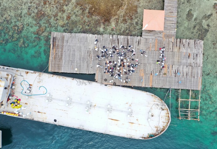Sebanyak 68 WNI ABK Diamond Princess mulai dipindahkan ke Pulau Sebaru Kecil. Para WNI tersebut akan menjalani observasi di pulau tersebut.