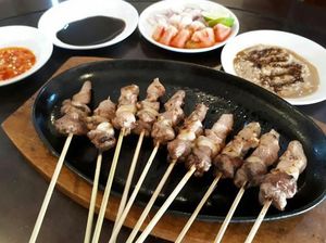 Wajib Mampir! 5 Tempat Makan Sate Kambing Muda Legendaris di Tegal