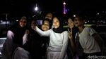 Asyiknya Berwisata Malam di Lapangan Banteng