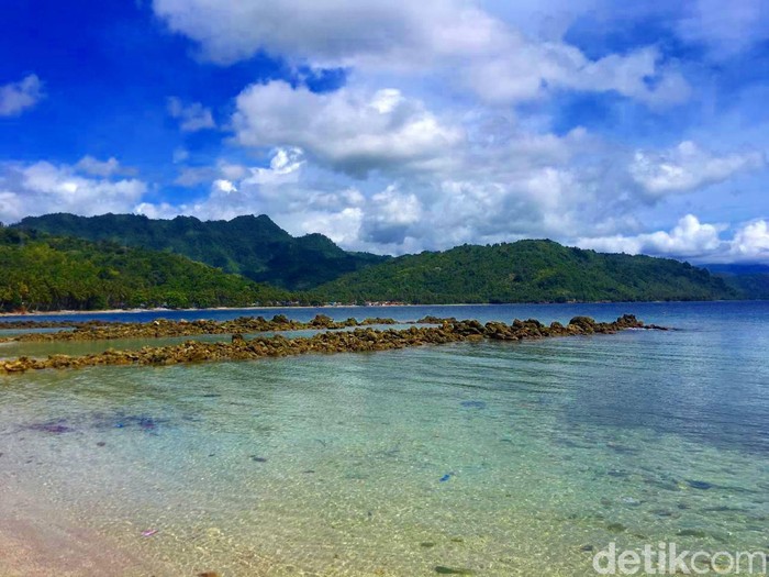 Pantai Batu Taka Urung