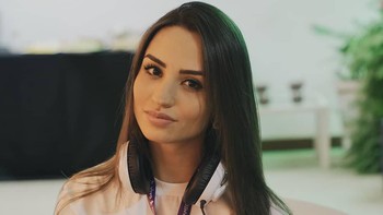 Tapi pada Mei tahun lalu ia mengundurkan diri dari dunia eSport. Foto: Instagram/shayvictorio