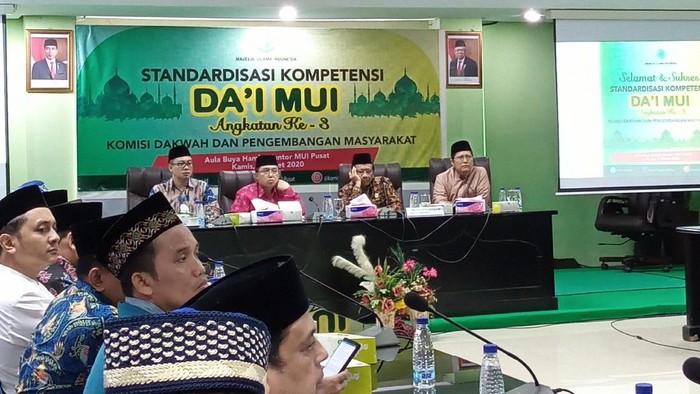 Menko Polhukam Mahfud Md saat jadi pembicara di Standardisasi Kompetensi Dai di MUI. (Foto: Kadek/detikcom)