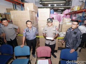 Polisi Gerebek Gudang di Batam, 6.130 Boks Masker Disita-2 Orang Ditangkap