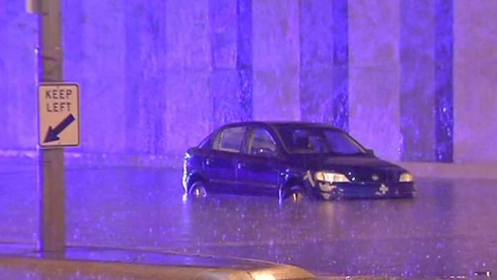 Curah hujan untuk sebulan menerpa Kota Melbourne hanya dalam sehari (5/3/2020), menyebabkan banjir di sejumlah lokasi.