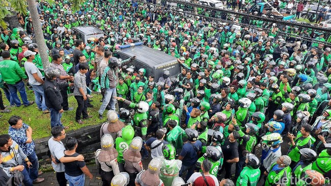 Seputar Libur Bayaran Cicilan Kredit, Ini Dia Calon Penerima BLT