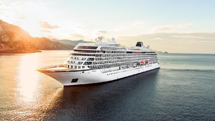 Kapal Pesiar Viking Sun