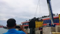 Diketahui, proses evakuasi berjalan sekitar setengah jam.