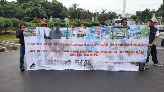 Aksi damai di depan Istana. (Foto: Yogi Ernes/detikcom)