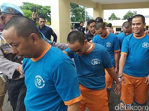 Polisi Bekuk Lima Pelaku Pembuat STNK Palsu di Cianjur