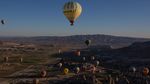 Lepas Rindu: Foto Indahnya Balon Udara Ngambang di Cappadocia