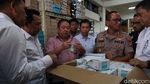 Polisi Sidak Distributor Masker di Kawasan Glodok