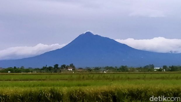 2 Hari Pasca-Erupsi, Gunung Merapi Hari Ini Cantik Banget!