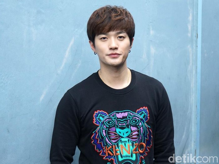 Lee Jeong Hoon saat ditemui di studio Trans TV.
