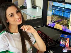 Sosok Gamer Cantik yang Dihukum Penjara 116 Tahun