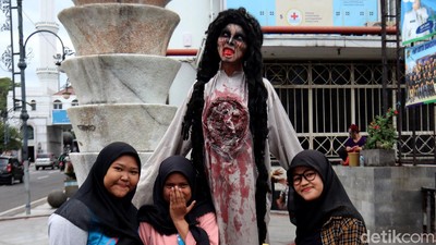Jalan Braga dan Asia Afrika Nggak Parno sama Corona
