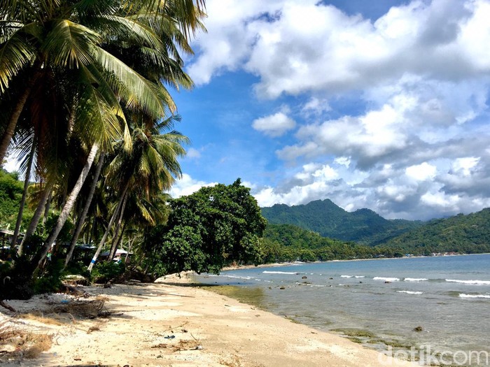 Pantai Batu Taka Urung