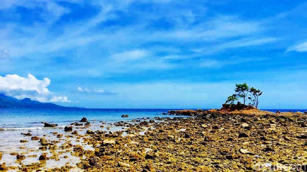 Pantai Batu Taka Urung