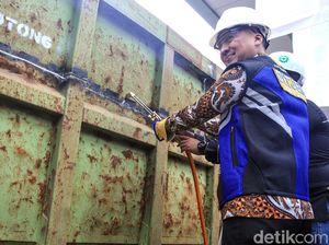 Menperin Agus Gumiwang Buka Pameran Otomotif di Tengah Isu Corona