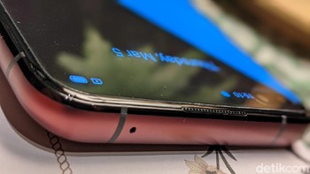 Seperti komitmen Realme saat ini, X50 Pro 5G mendukung jaringan seluler generasi kelima. Foto: Agus Tri Haryanto/detikINET