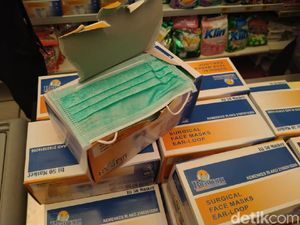 Mendadak Langka dan Mahal, Bikin Masker Sendiri Aman Nggak Ya?