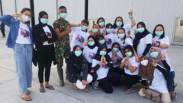 Mahasiswa unesa saat di natuna