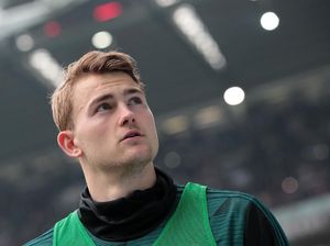 De Ligt Memang Curi Ilmu dari Van Dijk-Chiellini, tapi...
