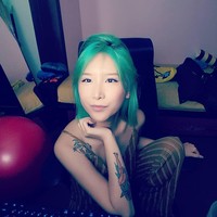 Cheska lahir di Seoul tetapi pindah ke Alabama ketika ia berusia dua tahun. Seperti dilansir AsiaOne, ketika pertama kali ia tiba di Korea Selatan, ia ditipu dan diperkosa. Foto: Instagram