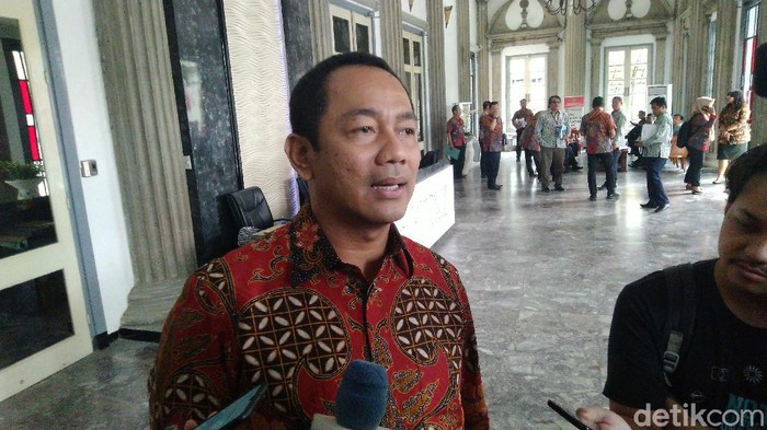 Wali Kota Semarang Hendrar Prihadi menolak kapal pesiar Viking Sun bersandar di Pelabuhan Tanjung Emas, Semarang, Kamis (5/3/2020).