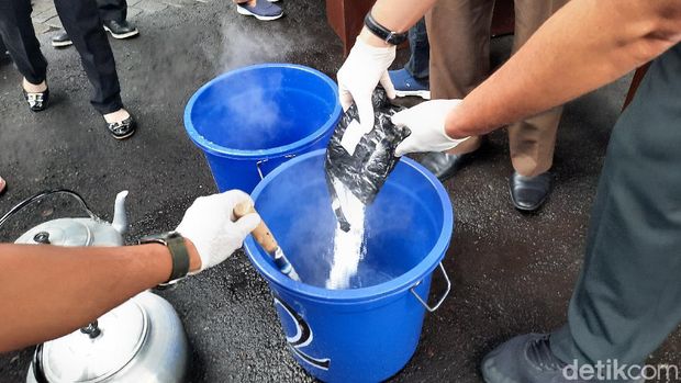 BNNP DIY Musnahkan Sabu 2 Kg dan Tangkap Satu Produsen Sabu