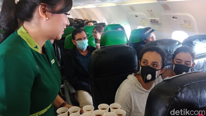 Citilink menawarkan wedang jahe kepada penumpang