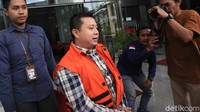 Tim jaksa dan penuntut umum KPK mempunyai waktu 14 hari untuk merampungkan surat dakwaan. Rencananya, Saeful bakal duduk di kursi pesakitan di Pengadilan Tipikor, Jakarta.