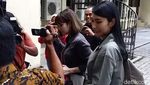 Senyum Gisel Saat Akan Diperiksa Kasus Carding Bareng Tyas Mirasih