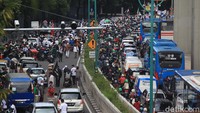 Seperti diketahui, massa Persaudaraan Alumni 212, Front Pembela Islam (FPI) hingga Gerakan Nasional Pengawal Fatwa (GNPF) akan melakukan unjuk rasa di Kedubes India, Jumat (6/3). Polda Metro Jaya telah menyiapkan pengamanan terkait rencana aksi massa tersebut.