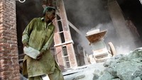 Meski namanya Himalayan, tapi ternyata garam ini tidak diambil dari pegunungan Himalaya melainkan dari tambang Khewra. Jika bebatuannya diambil terus maka garam Himalaya di dunia akan habis. Foto: Istimewa