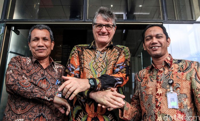 Pimpinan KPK bertemu dengan Duta Besar Jerman untuk Indonesia, Peter Schoof. Pertemuan itu guna membahas kerja sama penanganan korupsi.