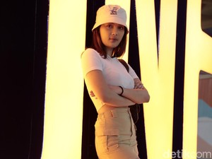Erika Carlina Putus Cinta, Langsung Dijodohkan dengan Pesepakbola Ini