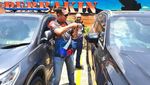 Bamsoet Uji Kaca dan Pintu Mobil Anti Peluru