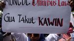 Tolak Omnibus Law, Buruh Perempuan Geruduk Kemen PPPA