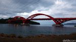 Melihat Jembatan Youtefa, Kebanggaan Warga Papua