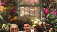 Sebelum menikah, Nabila sudah dekat dengan keluarga Marcell. Lihat saja potret ketika Marcell mengajak ibunya untuk makan malam bersama wanita pujaannya. Foto: instagram