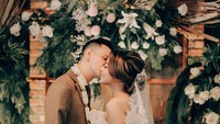 Marcell mengaku menikahi Nabila ketika sang istri sudah berbadan dua alias hamil. Pernyataan ini kemudian membuat geger karena dianggap mengumbar aib. Foto: instagram