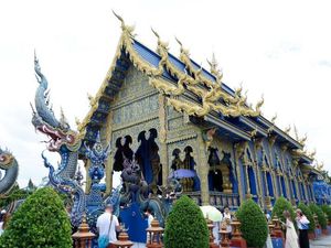 Murah tapi Berkesan, Ini Pengalaman Berkunjung ke Kuil Thailand