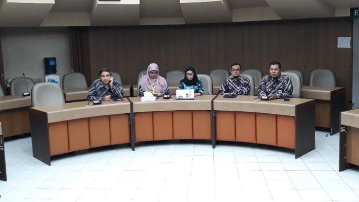 Konferensi pers di RSUP Dr Sardjito pasien yang diisolasi meninggal dunia, Jumat (6/3/2020).