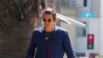 Pose Ngopi Orlando Bloom yang Sebentar Lagi Akan Menjadi Bapak