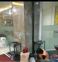 Pemasangan wastafel portabel/