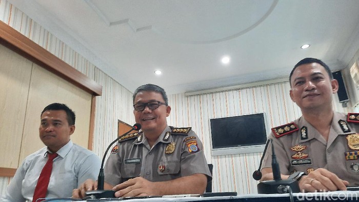 Polisi memberi keterangan terkait PNS online tewas bersimbah darah di Polres Sleman, Jumat (6/3/2020).