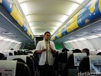 dr. Dajendra memberikan penjelasan pentingnya pola hidup bersih sehat dalam penerbangan Citilink.